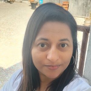 Meet your Posher, Shruti